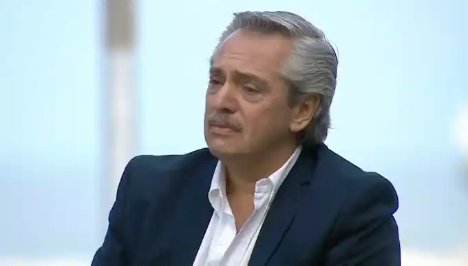Cierre de campaña: Fernández pidió votar “boleta completa”