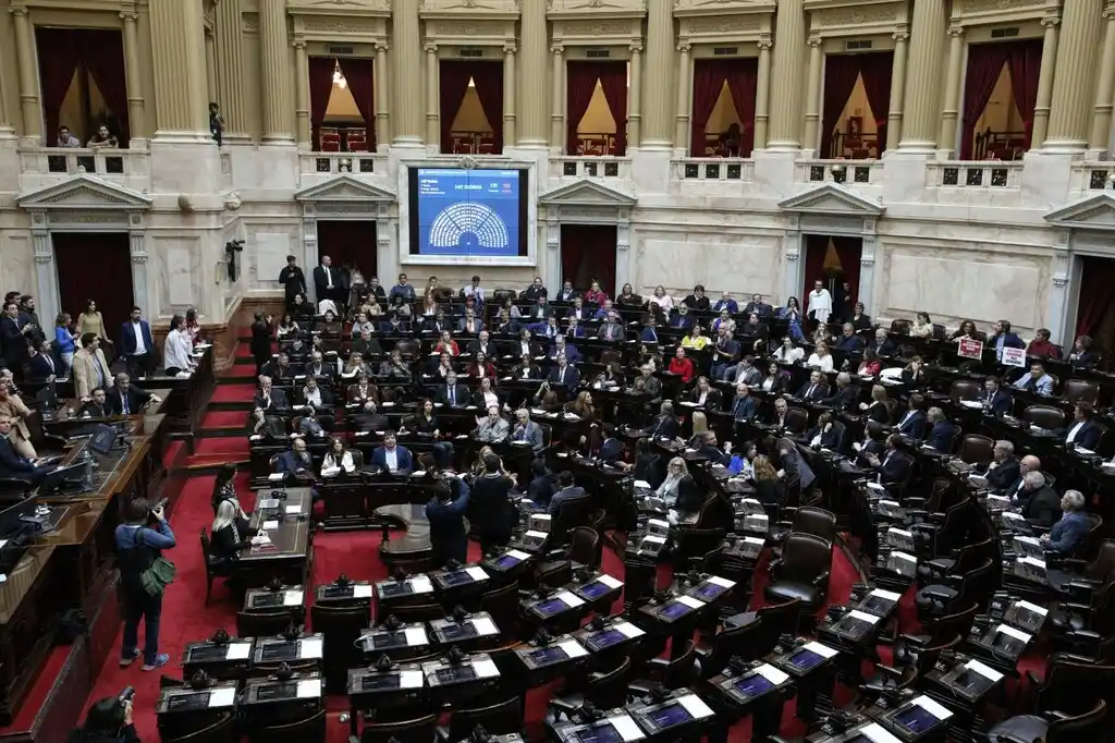 Preocupación en el gobierno: Hubo quórum y comenzó lpara investigar sobre la Criptoestafa