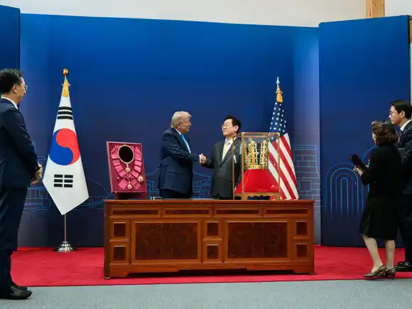 TRUMP anuncia que llegó a un acuerdo con COREA del SUR: "Ha sido una sesión estupenda", dijo Trump