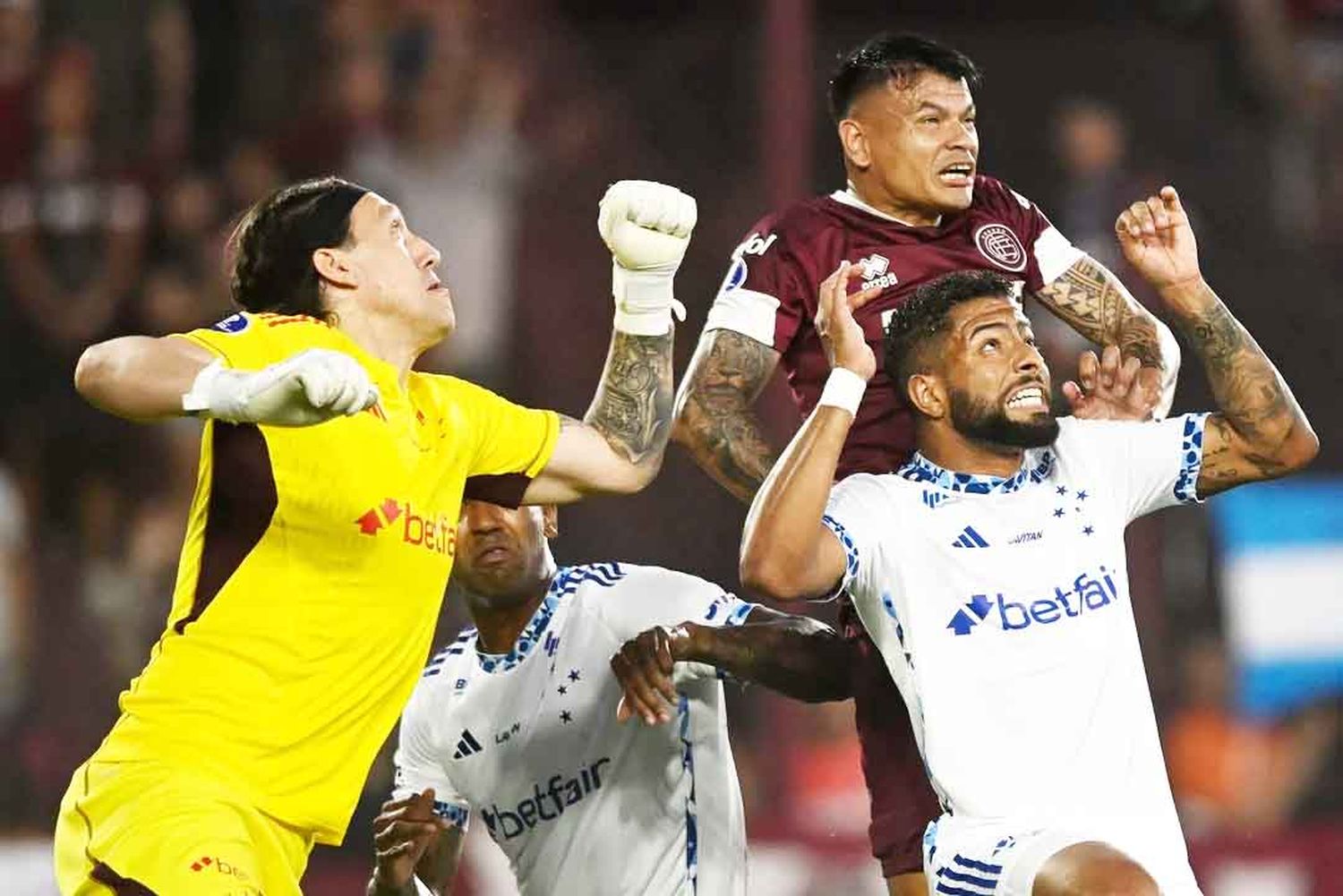 Lanús cayó ante Cruzeiro de Brasil y quedó eliminado en la semifinal