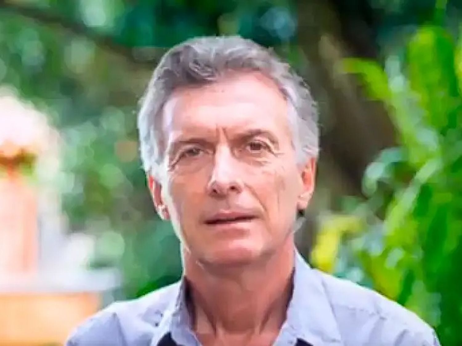 En plena veda, cuentas libertarias difundieron un video creado con IA de Mauricio Macri promoviendo votar por Adorni