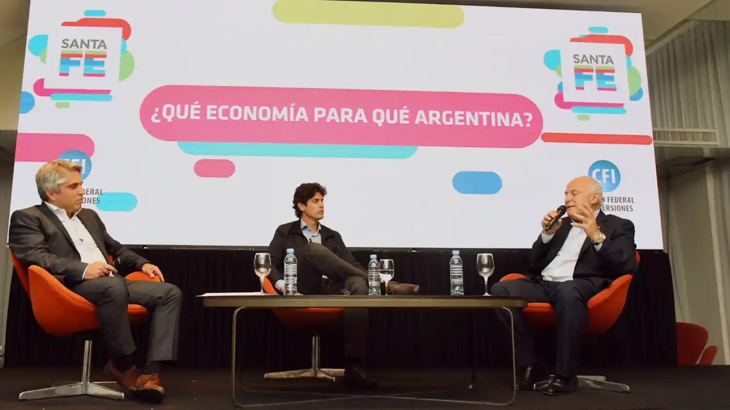 Lifschitz participó de la conferencia “¿Qué economía, para qué Argentina?”