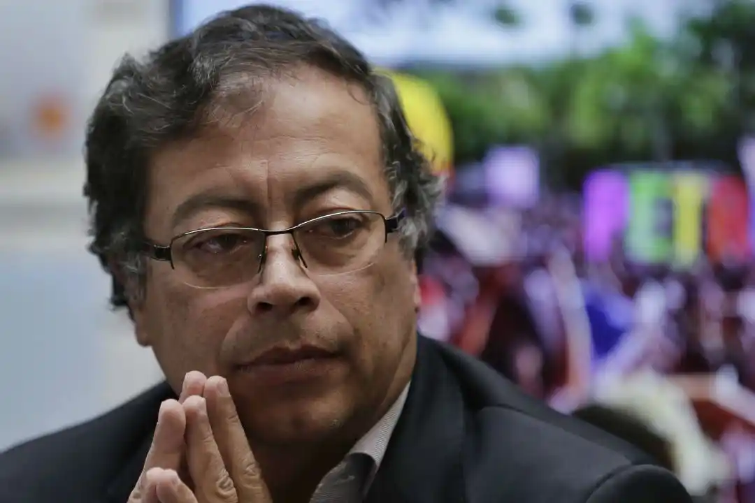 Se derrumba el Gobierno de Gustavo Petro
