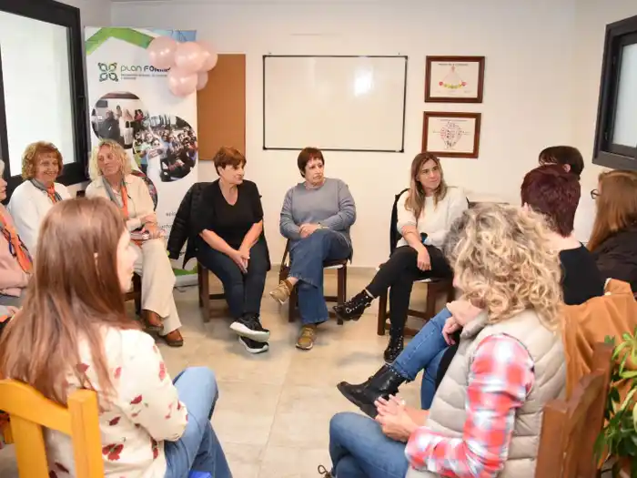 Brindaron un intercambio de concientización como cierre del mes de la lucha contra el cáncer de mama