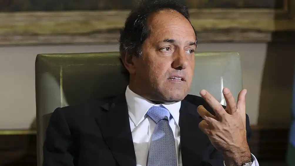 Piden indagatoria del ex gobernador Scioli por defunciones falsas