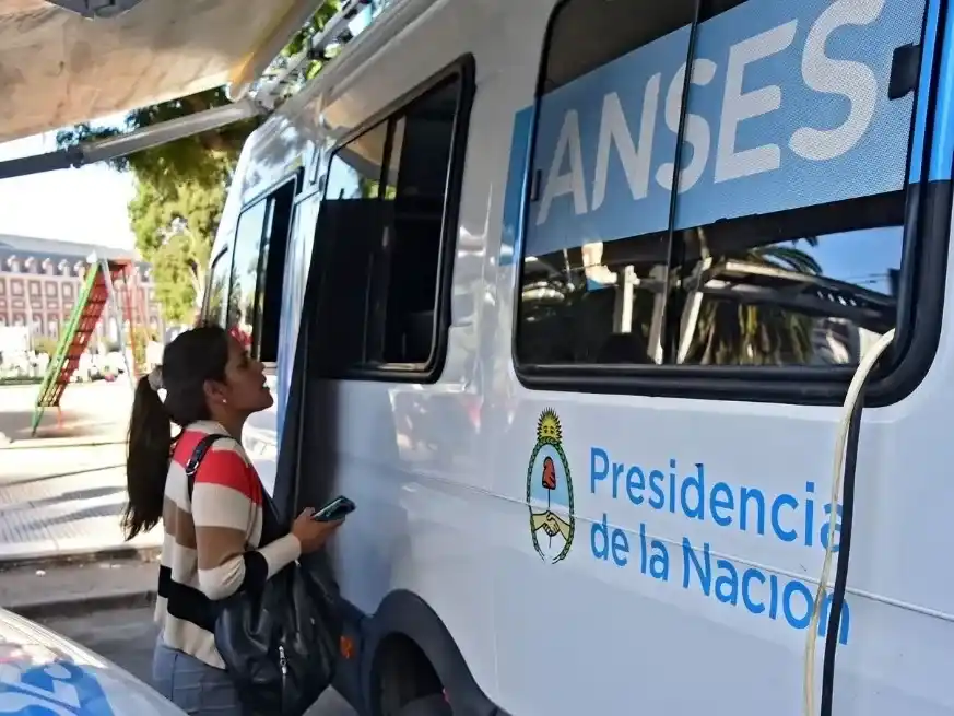 Anses estarán disponibles para atender a quienes se acerquen con su DNI.