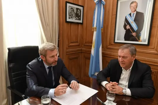 Seis gobernadores peronistas ya firmaron la adenda al Consenso Fiscal