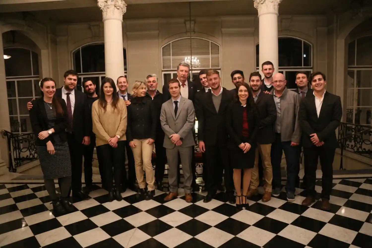Jóvenes emprendedores destacaron la posibilidad de exportar a Chile 