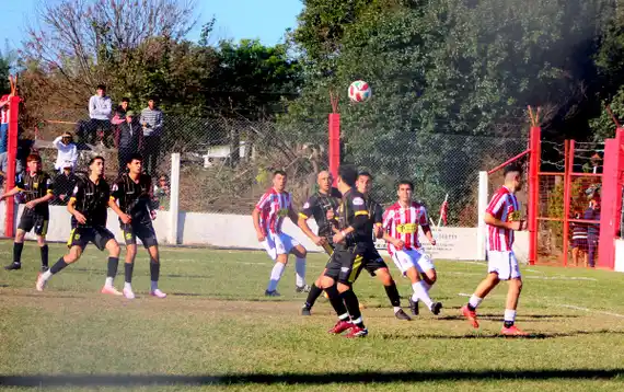 Barrio Norte y Juventud de Carbó no se sacaron ventajas en un duelo caliente