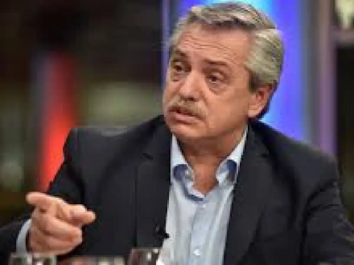 Alberto Fernández prometió construir ocho hospitales de emergencia para afrontar el coronavirus