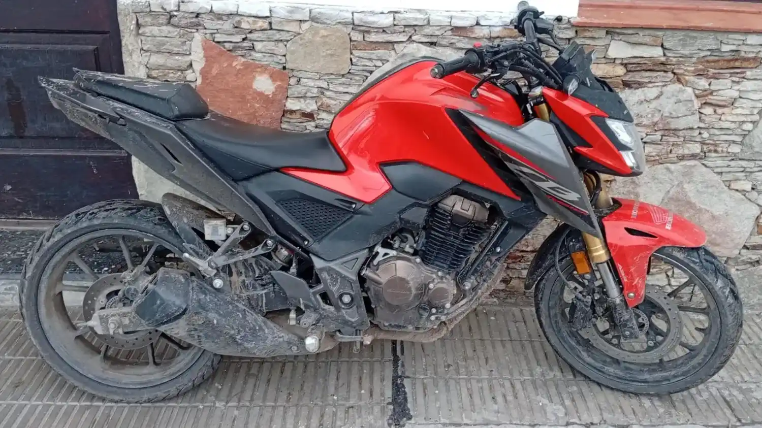 Allanamientos por el robo de una motocicleta