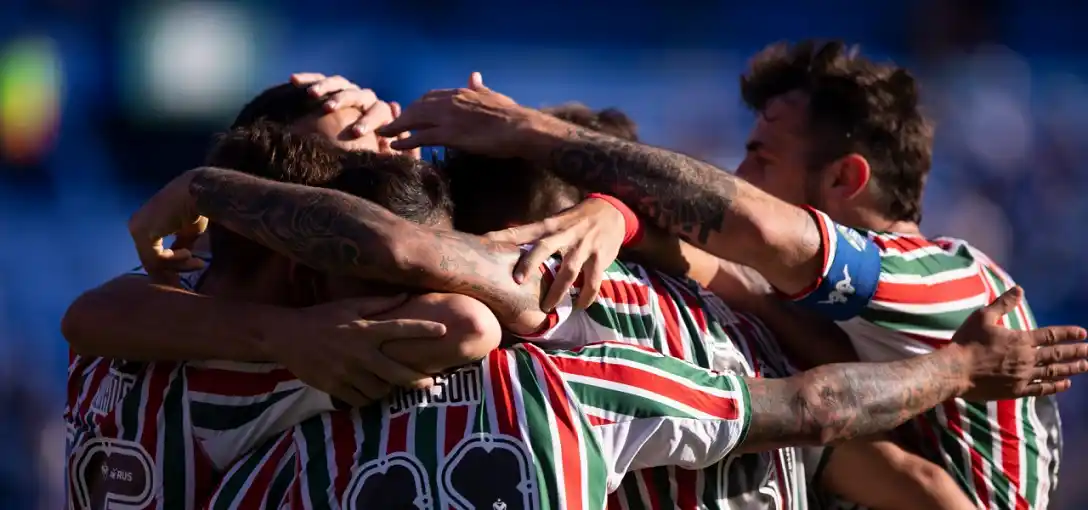 Vélez goleó a Estudiantes en Liniers