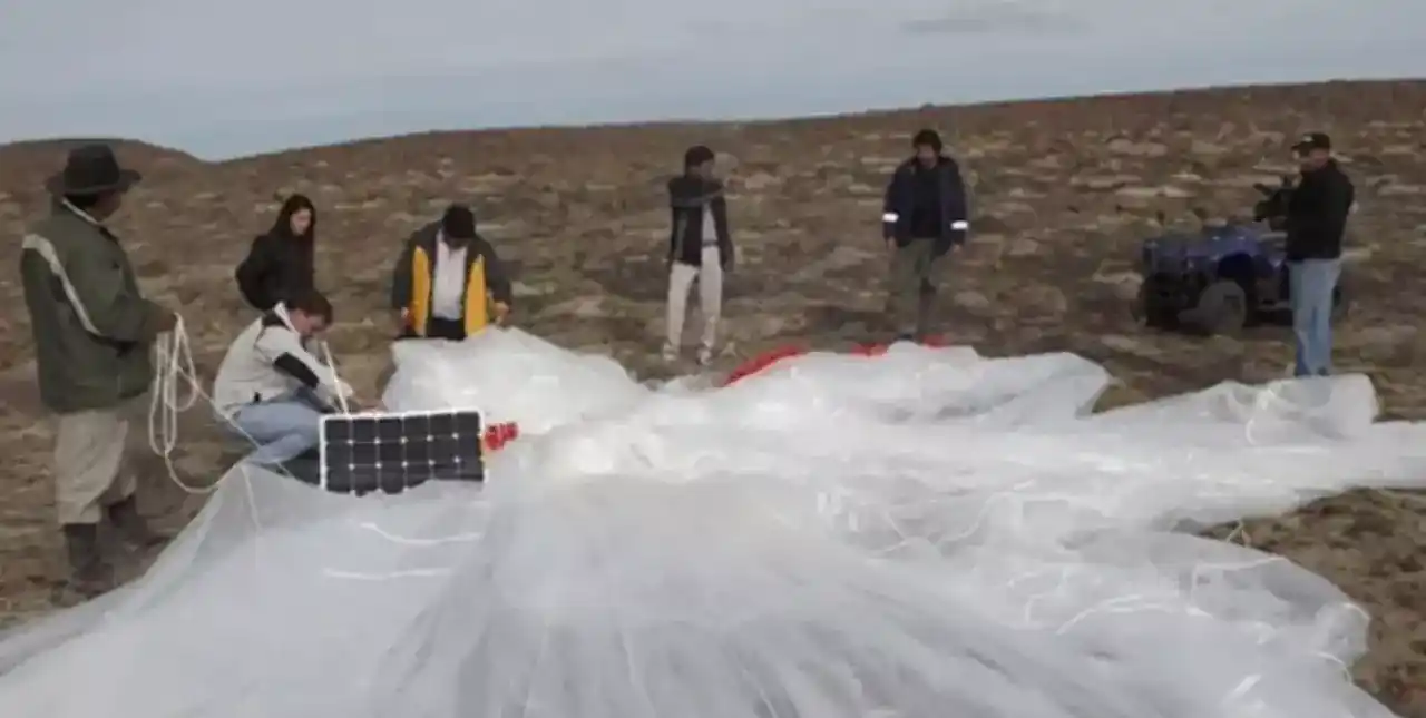 Cayó un globo climatológico de la NASA en Santa Cruz