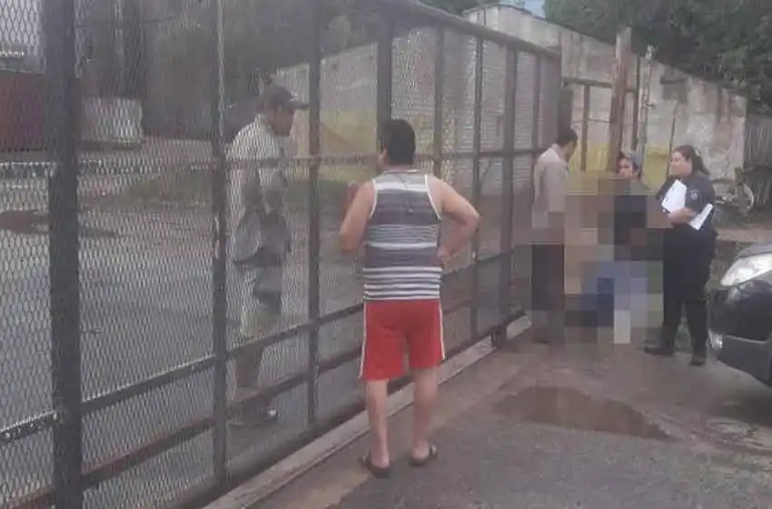 Un empresario falleció aplastado por un portón eléctrico