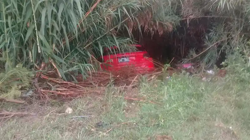 Intentó robar en dos viviendas y en la huida despistó: terminó en un zanjón