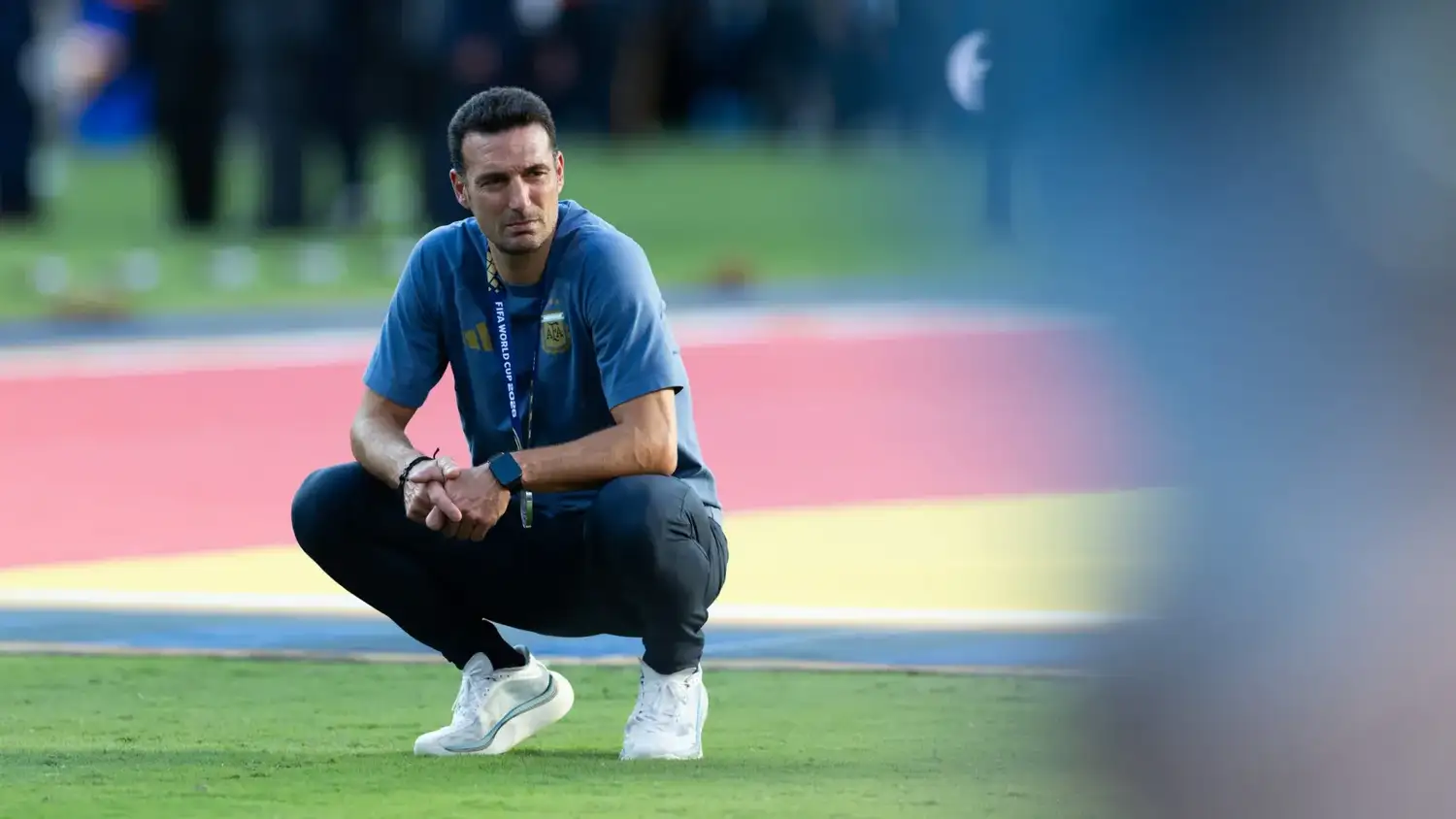 La llegada se espera para cerca de las 18.30, con una comitiva encabezada por el entrenador Lionel Scaloni, integrantes del cuerpo técnico, dirigentes de la AFA y parte del plantel.
