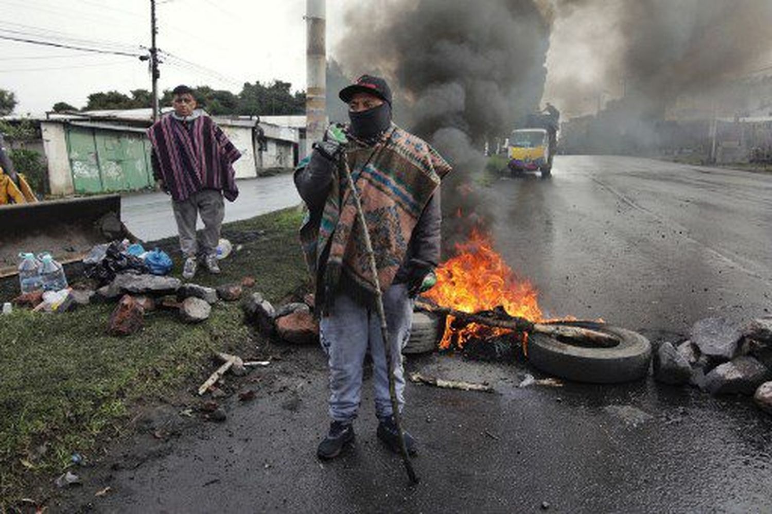 Protestas indefinidas de indígenas y estado de excepción: así comienzan la semana en Ecuador