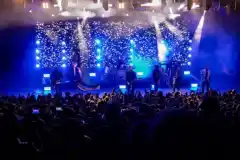 Una multitud vibró al ritmo de NTVG en el Anfiteatro de Tandil