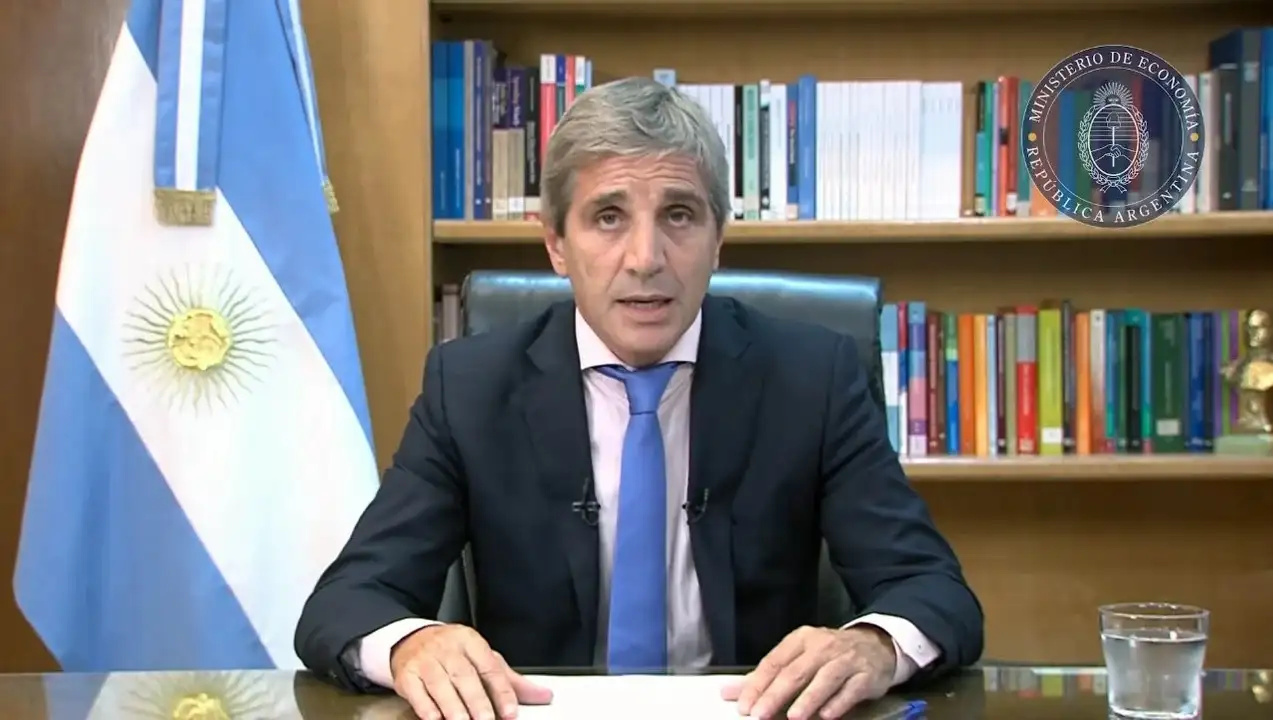 El dólar oficial a 800 pesos y duplicarán la asignación por hijo y el programa Alimentar