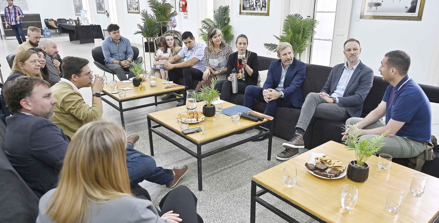 Emprendedores entrerrianos mantuvieron un encuentro de trabajo con el gobernador