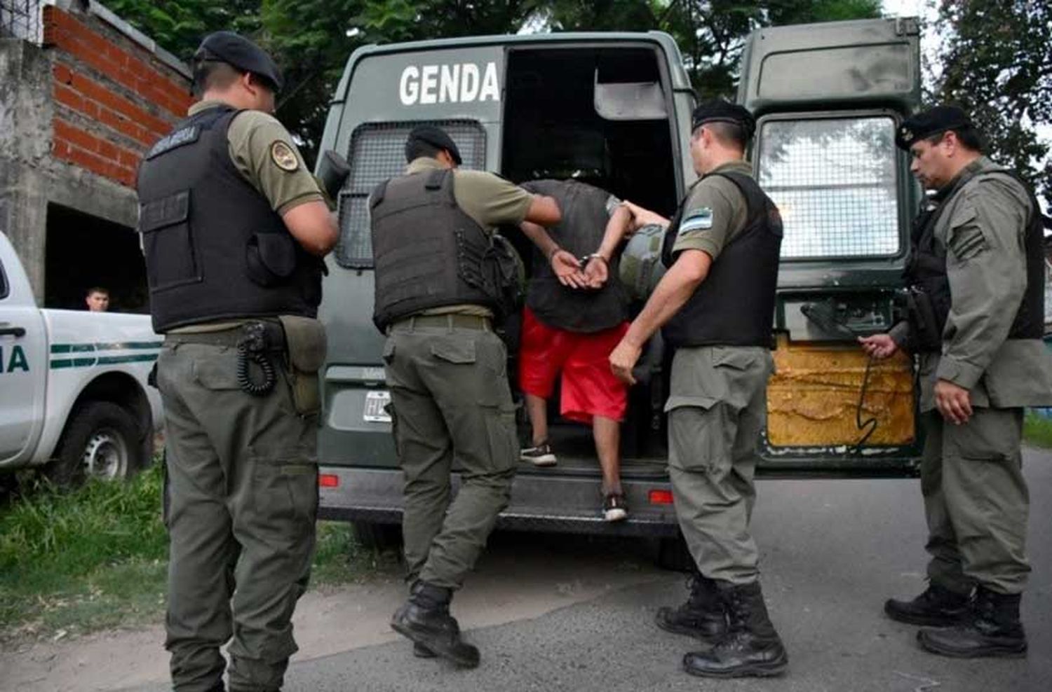 Las fuerzas federales intervendrán con más frecuencia "zonas conflictivas" de Rosario desde agosto