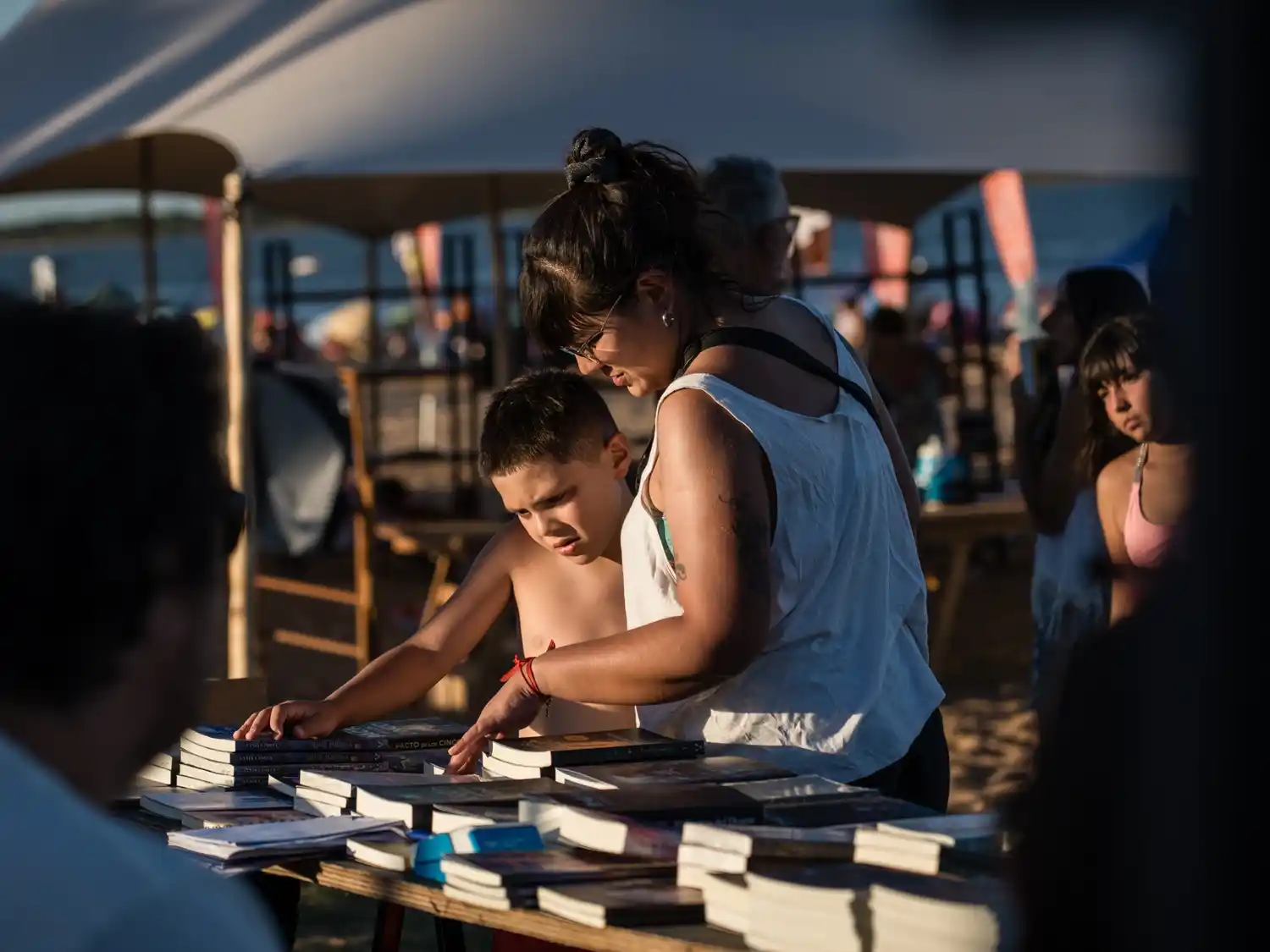 Mágica llega a Concordia: una invitación a leer en la playa