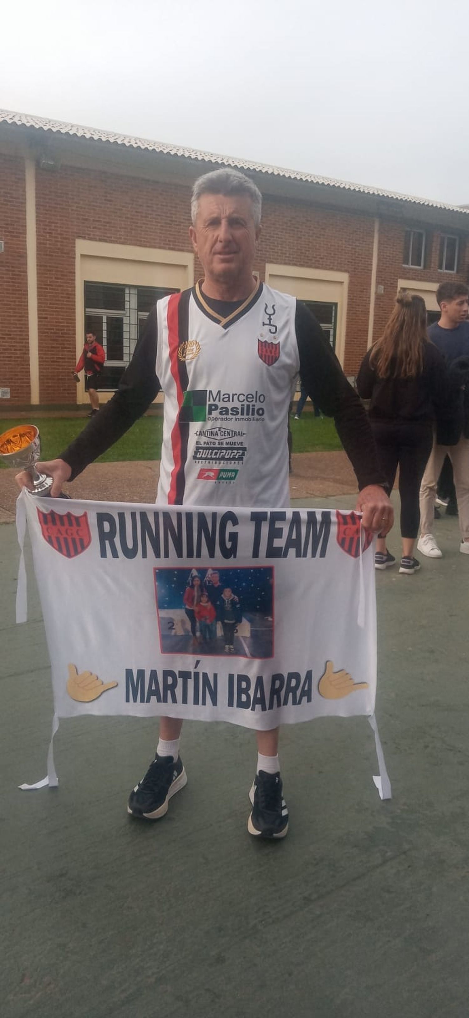 Pablo E. Popp hizo una gran carrera en Concepción del Uruguay subiendo al podio en su categoría.