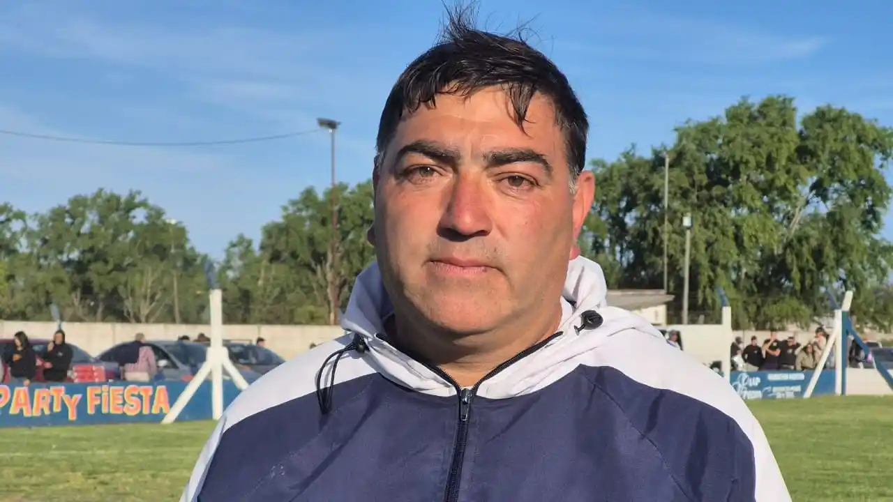 Miguel Rodríguez, entrenador del Gimnasia campeón en reserva