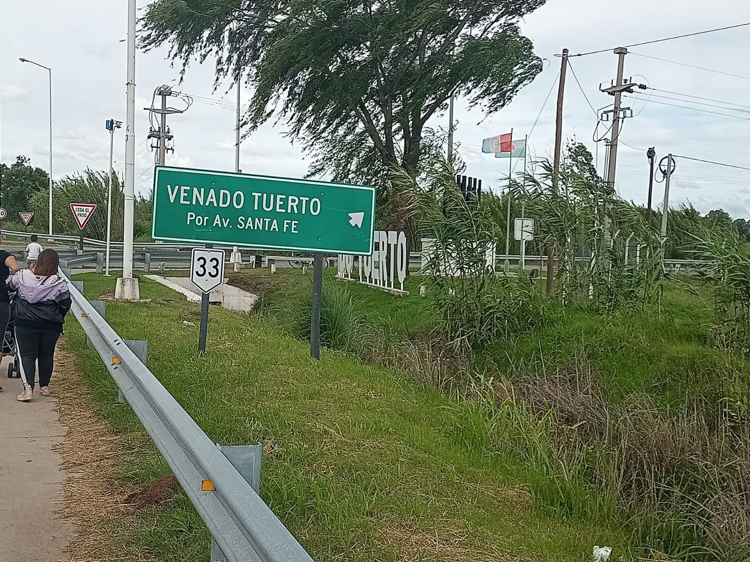 La congestionada ruta nacional 33, en el tramo urbano venadense. Foto: Sur24