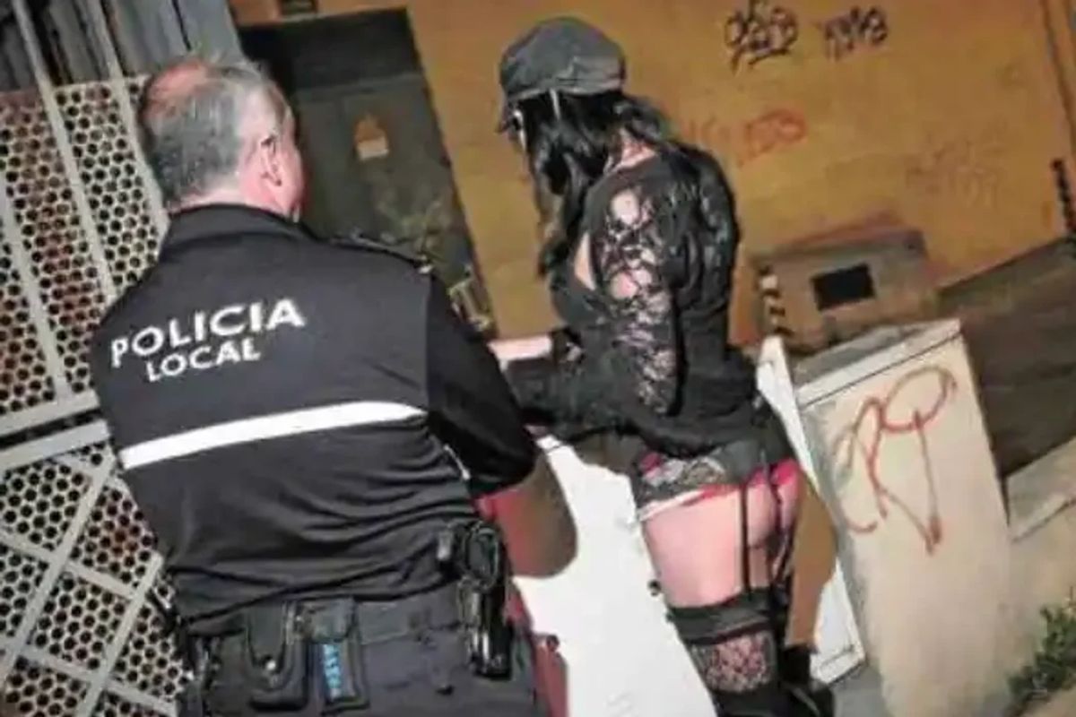 Condenaron al supuesto policía.