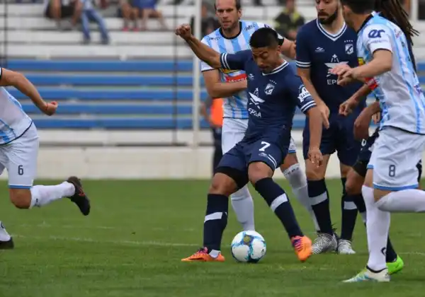Juventud tuvo una tarde complicada y perdió por goleada 
