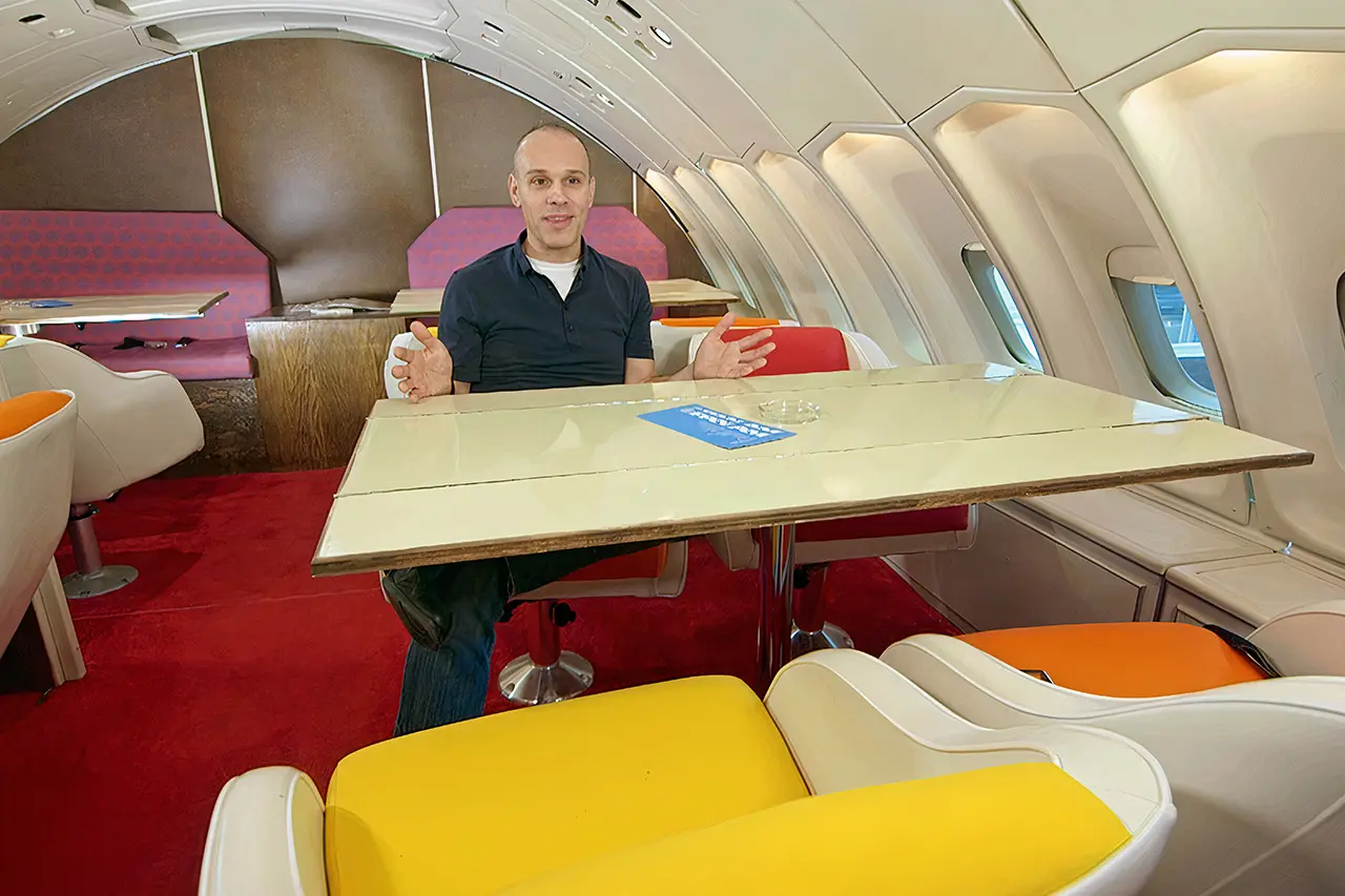 La increíble recreación de la cabina de un Boeing 747 de Pan Am
