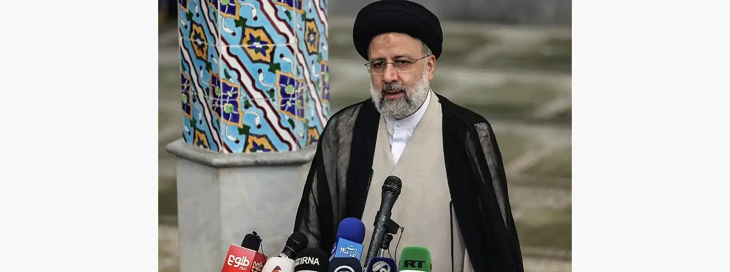 Irán: El conservador Raisi fue electo presidente en unas elecciones con récord de abstención