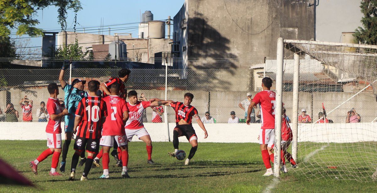 Central le quitó el invicto a la Academia 
en un partidazo: fue 3-2 con polémica
 y emociones
