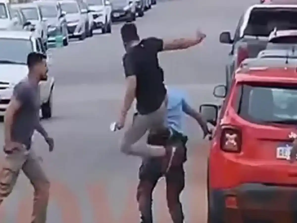 Neuquén: un policía mató sin querer a su amigo y los familiares de la victima casi lo linchan