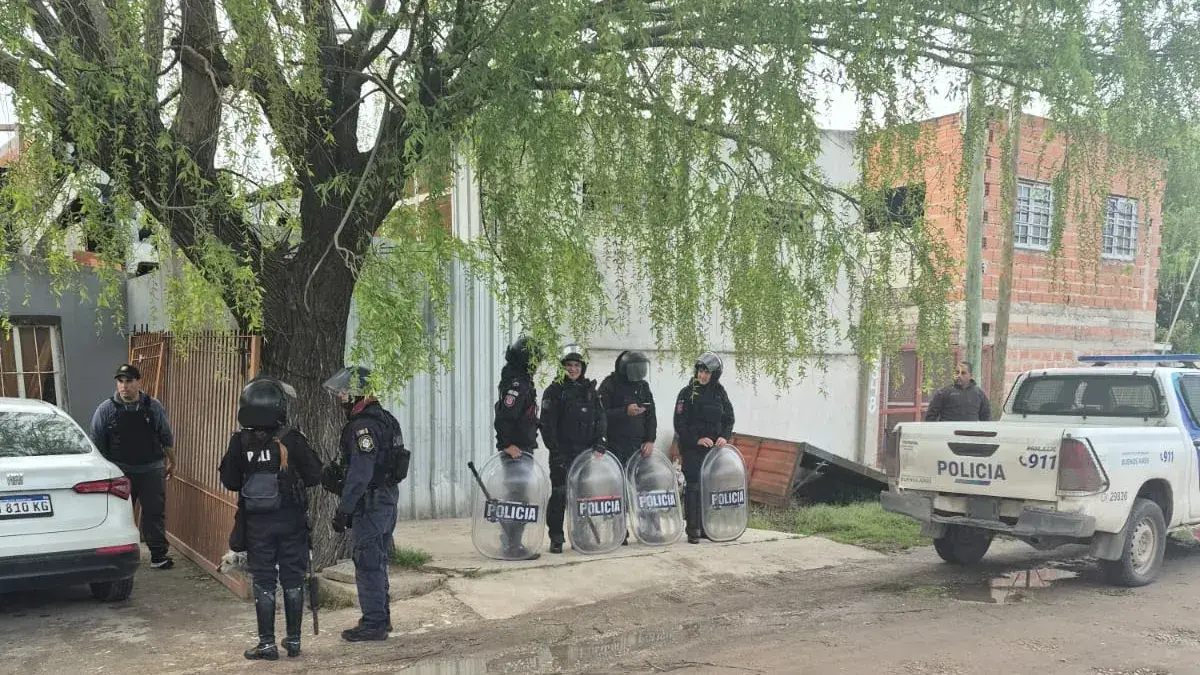 Cuatro allanamientos en Mar del Plata por el raid "boquetero" a comercios tresarroyenses
