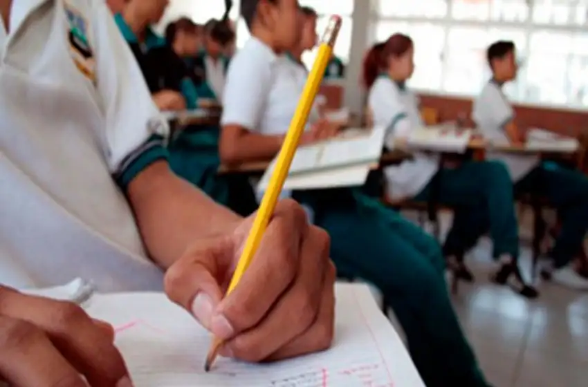 Las escuelas que reciben aporte estatal representan el 70% de las 7000 instituciones del sistema educativo.