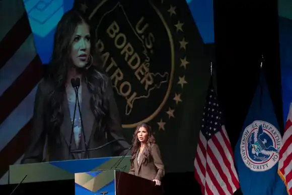 EE.UU. optimiza base de datos de Verificación Sistemática de Extranjeros para Derechos