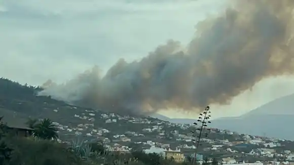 POR INCENDIO EN TENERIFE evacúan a 3.000 personas (+Video)