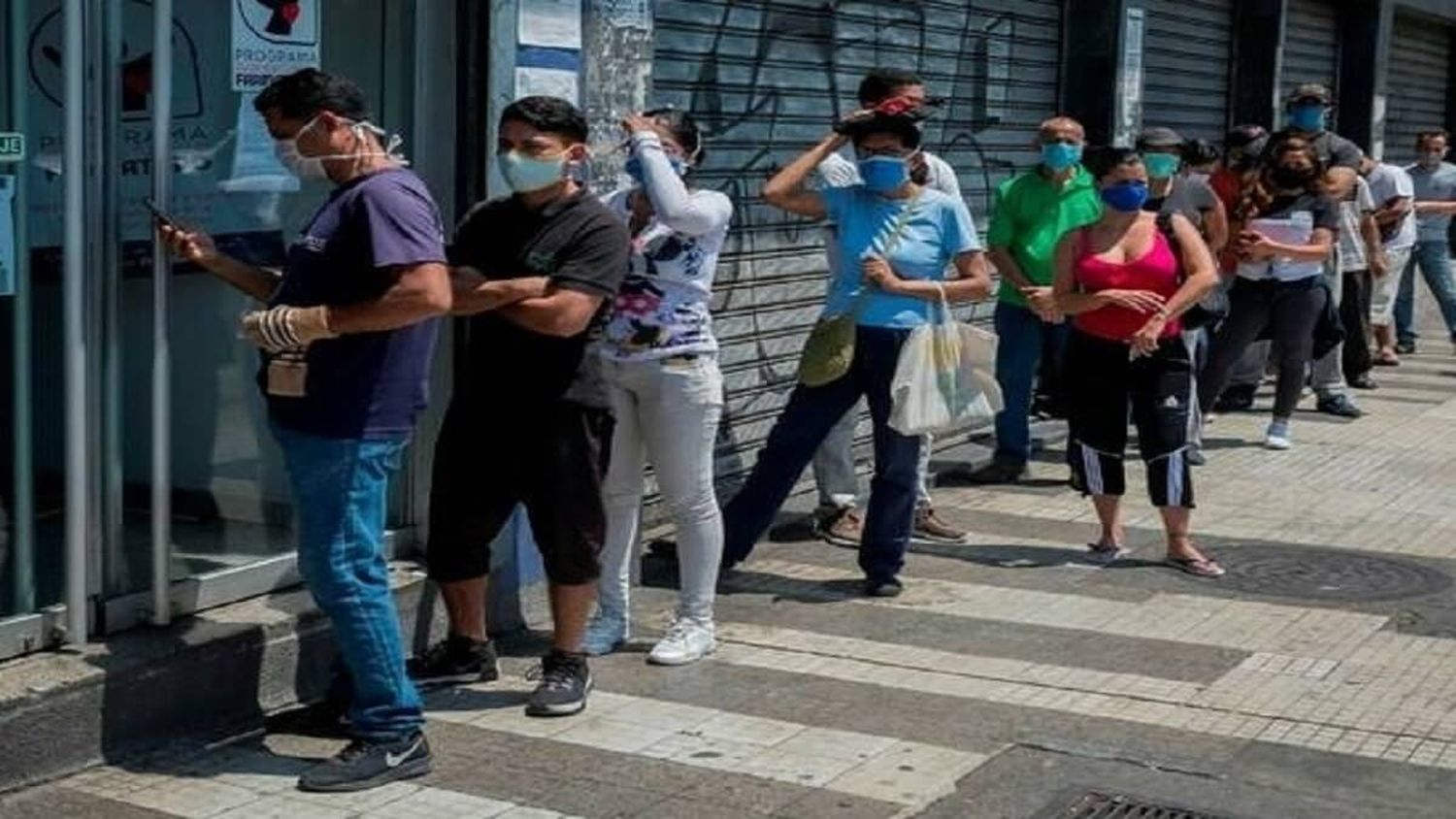 ¡NO ES POR FASTIDIAR! Las razones de los expertos para mantener el uso del tapabocas