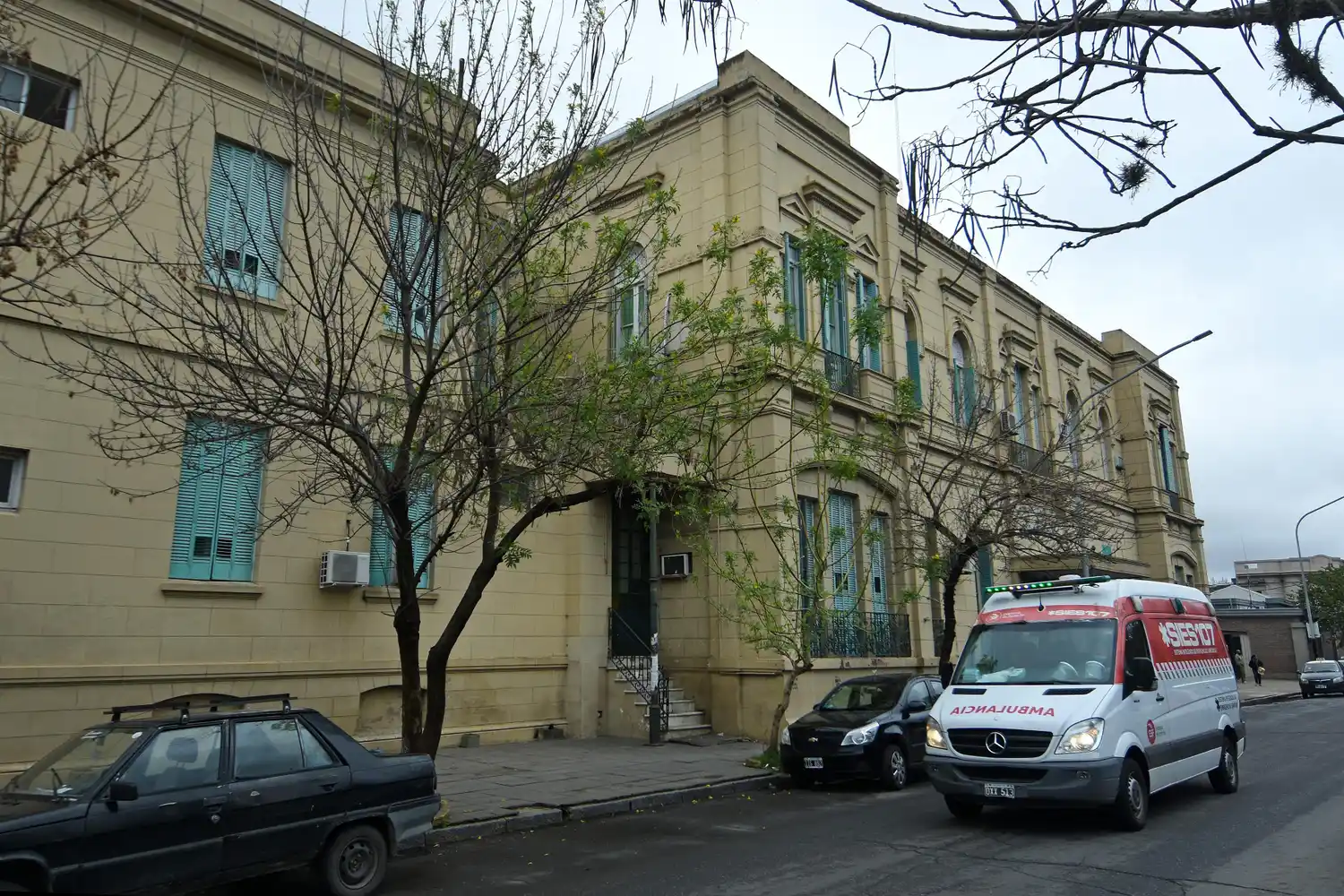 Balearon a tres hombres durante la noche en Santa Fe