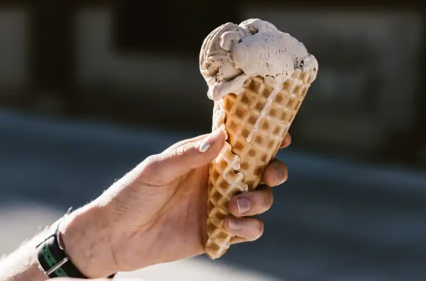 Heladeros rosarinos denuncian una caída del 50% en las ventas y aseguran que el delivery «no alcanzan a compensar la pérdida»