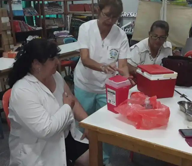 Capital: se realizará una jornada de vacunación antigripal y Covid-19 para docentes del Nivel Primario