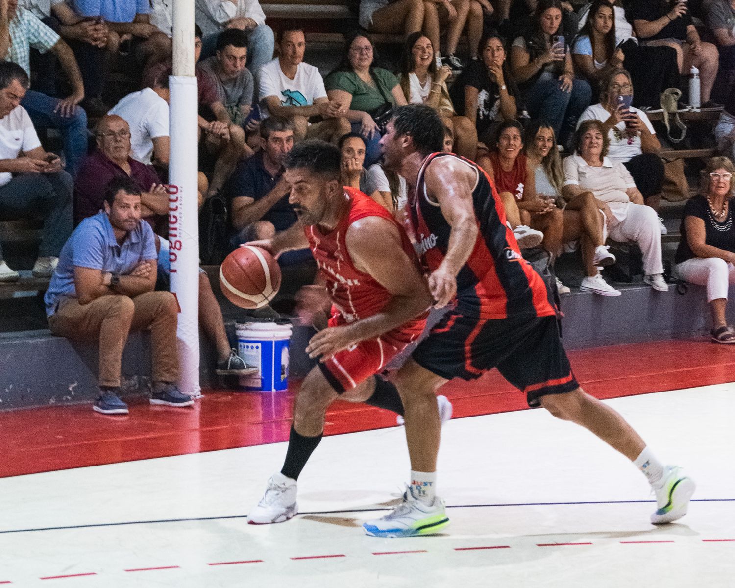 Alumni mantuvo el puntaje ideal ante Argentino