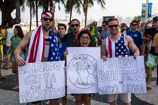 El mundo grita con Argentina: "Fuera buitres de América Latina"