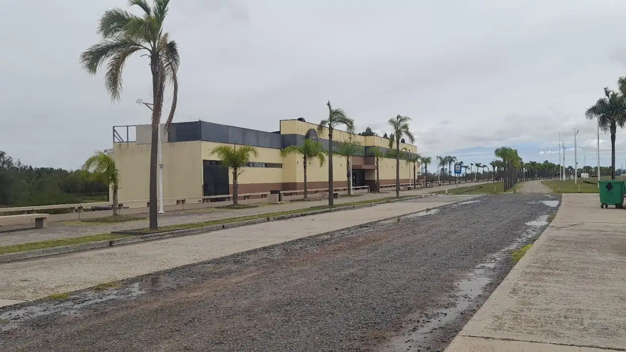 Llaman a concurso de ideas para la puesta en valor del Predio Parador 2 y su playa