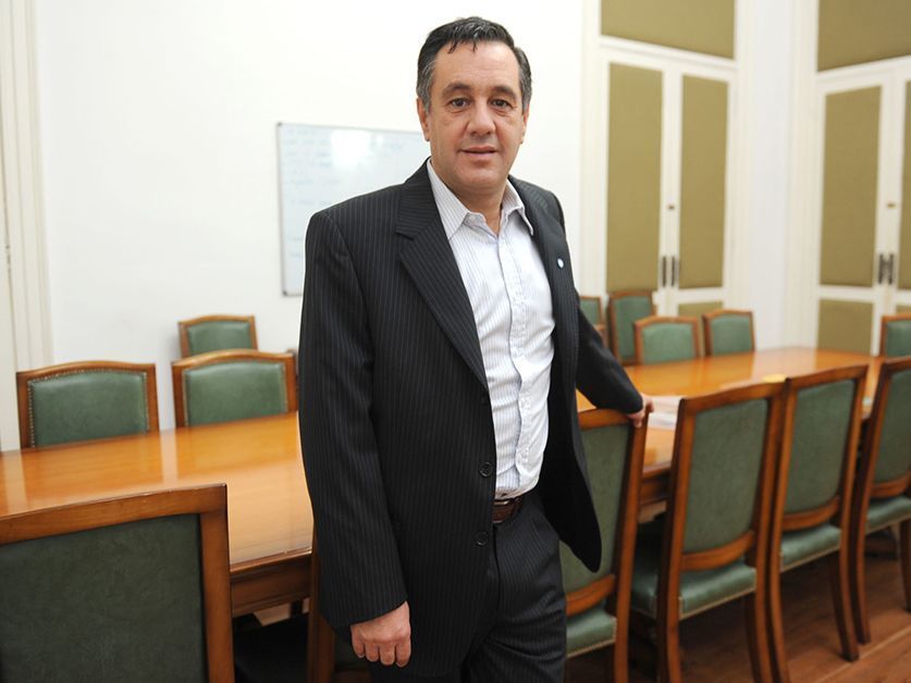 Finocchiaro anunció que en 2019 cambiará la escuela secundaria en todo el país