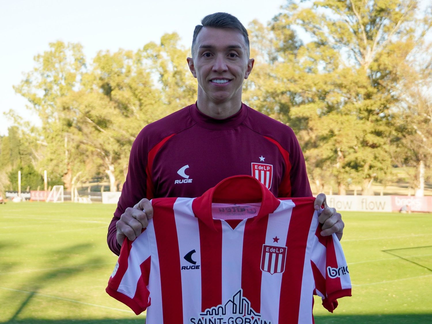 Muslera fue presentado oficialmente en La Plata