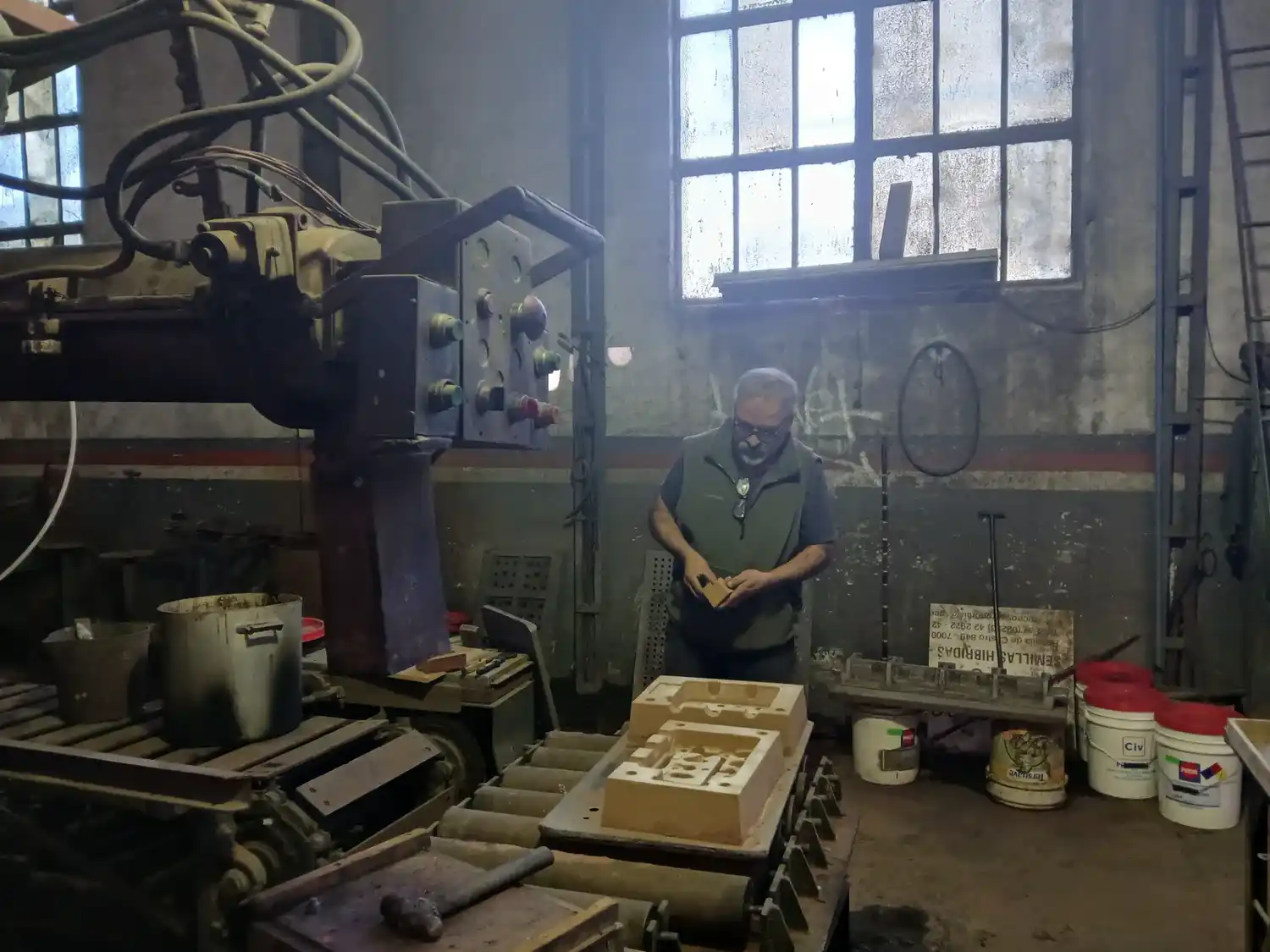 Los que hacen al mundo andar: rostros y realidades de los trabajadores en tiempos de incertidumbre