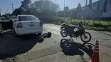 Un hombre de 72 años, que manejaba una moto, terminó hospitalizado tras un accidente de tránsito